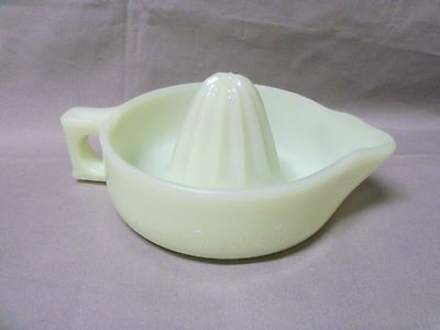 Vintage McKee Seville Yellow SUNKIST Reamer Juicer