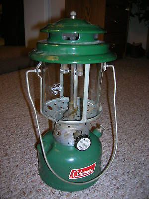 VINTAGE 1971 GREEN COLEMAN LANTERN 220F