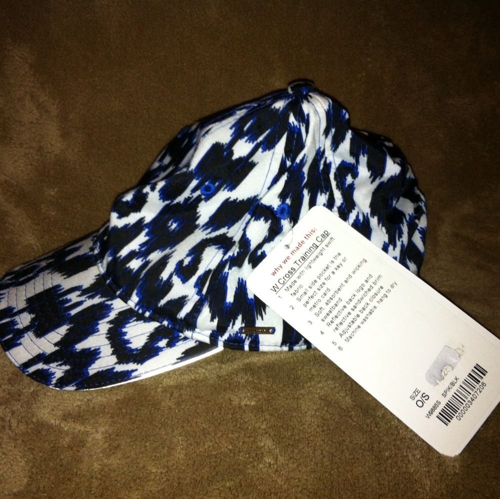 Lululemon Ikat Cross Training Hat Womans