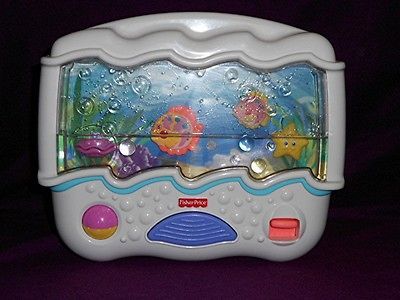 FISHER PRICE OCEAN WONDERS BABY CRIB TOY SOOTHER MUSIC LIGHT AQUARIUM