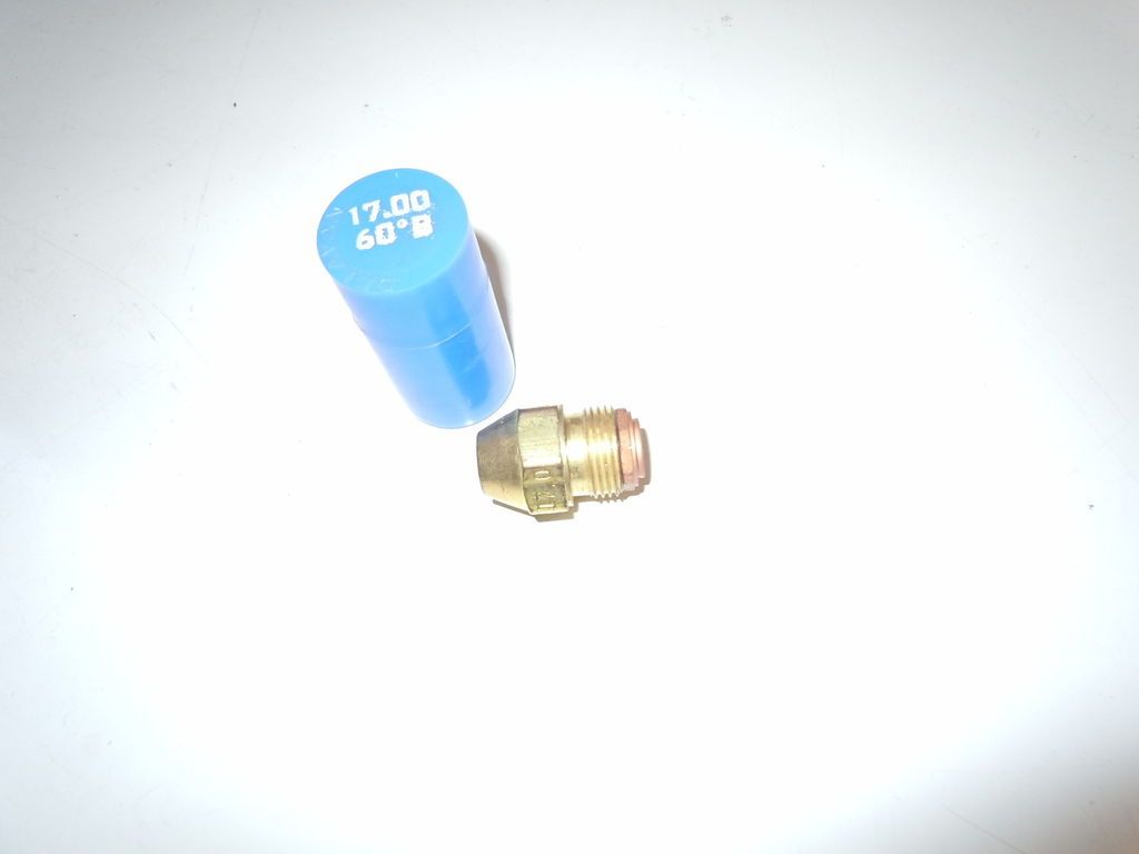 Delavan Oil Burner Boiler Nozzle 17.00 GPH 60 Type B Solid ** FREE