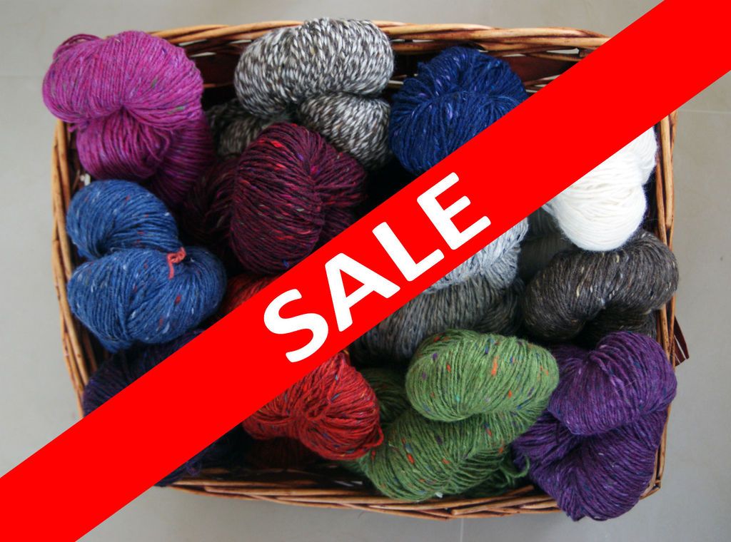 200g of Donegal Aran Tweed Irish Knitting yarn.100% wool from Ireland