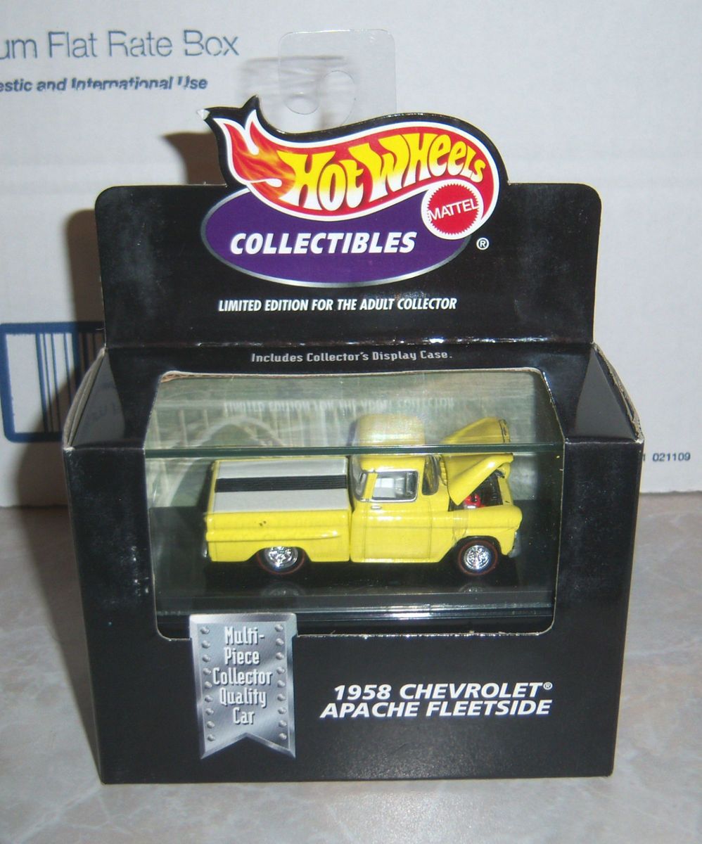 Wheels Collectibles   1958 Chevrolet Apache Fleetside (Yellow)  164