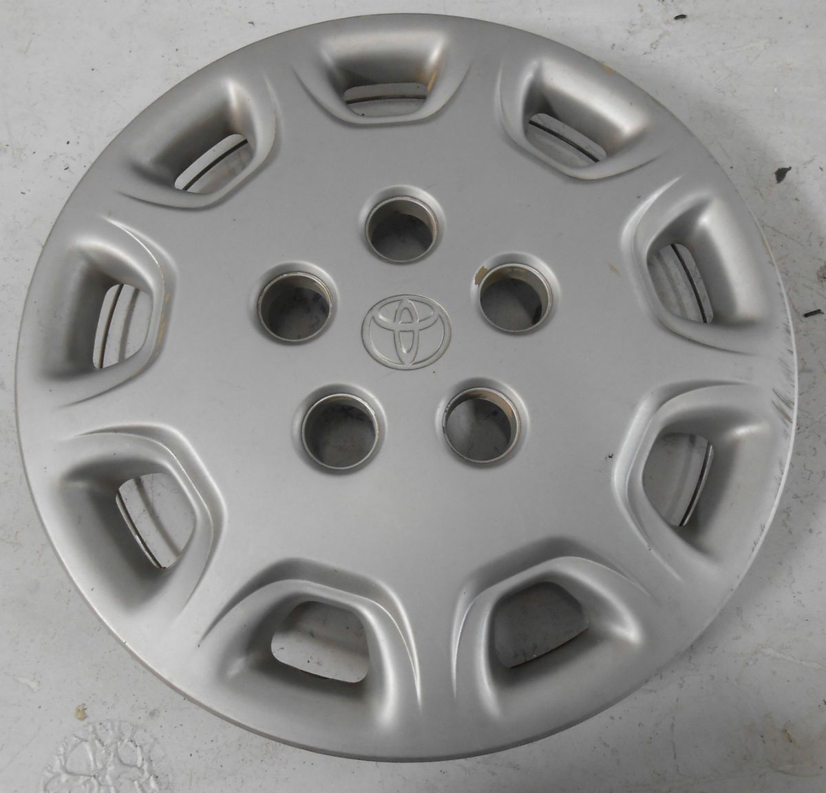 Camry Le Wheel Hub Hubcap Rim Cap Center Cover 92 93 94 95 96