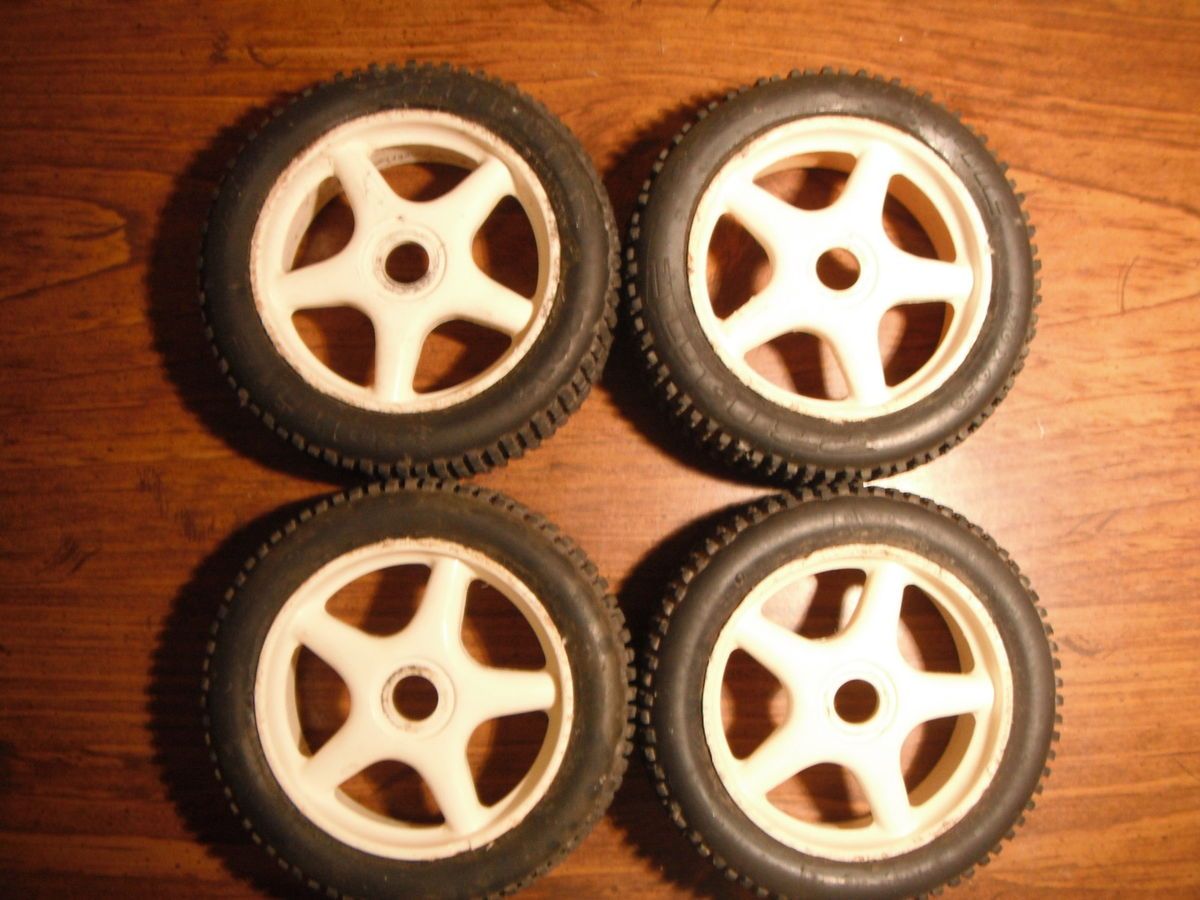 Pro Line Bow Tie Tires Rims OFNA Duratrax HPI Traxxas 17 mm Losi Nitro