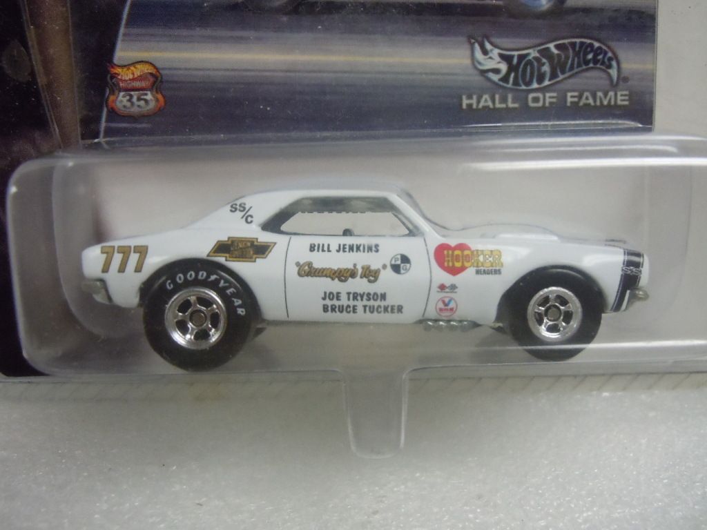 Hot Wheels Hall of Fame Milestone Moments White 1967 Camaro 161